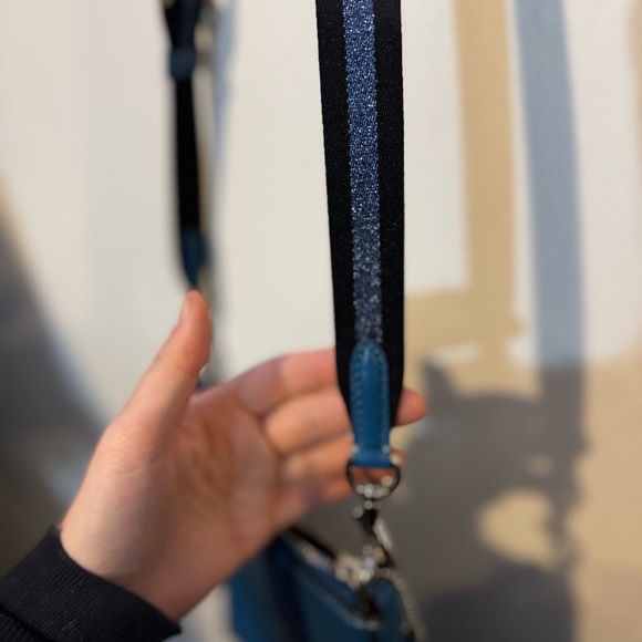 Coach cross body bag - Picture 2 of 6